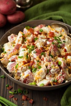 cheddar-bacon-ranch-potato-salad-44-768x1152