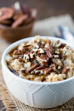 crock-pot-overnight-pecan-pie-oatmeal-1000-680x1020