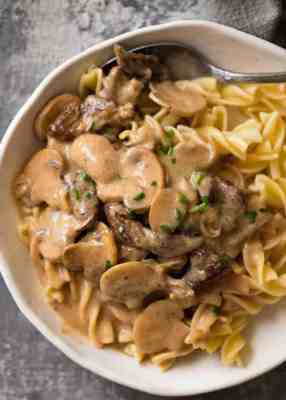 Beef-Stroganoff_2-1-1-650x910