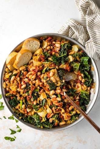 tuscan-white-bean-skillet-hero-720px